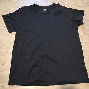 Black Cotton Uniqlo Plain Tee Size Large